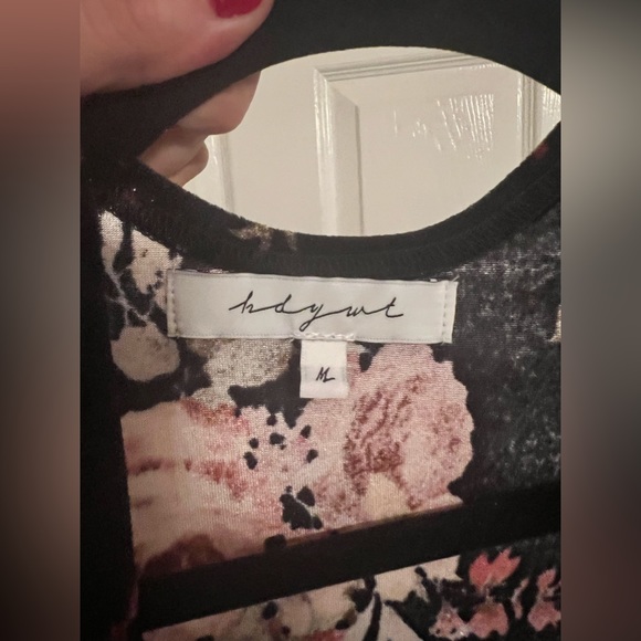 How Do You Wear That Wrap top + matching flare pants - Picture 5 of 6